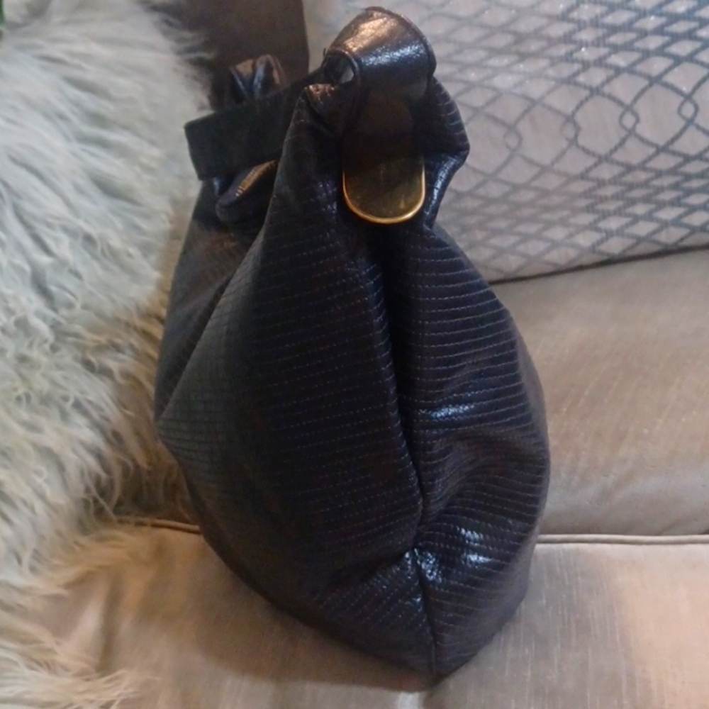 REVA NAVY VINTAGE PERFORATED LEATHER SLOUCH SHOULDER BAG - Picture 2 of 10